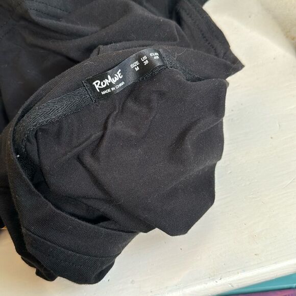 ROMWE Stevenrhodes Figure & Slogan Graphic Tee, School, Size Medium - Picture 6 of 6